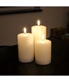 Set de 3 bougies LED, effet flamme, blanc - Avec télécommande et minuterie, 10/12,5/15cm de haut, Ø7,5cm, véritable cire