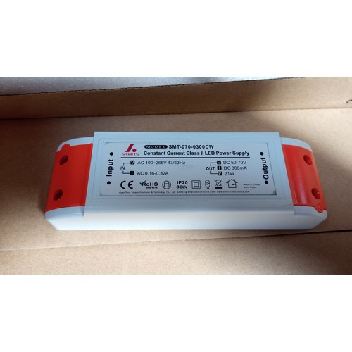 Outlet: 21W / 300mA LED driver - 50V-70V