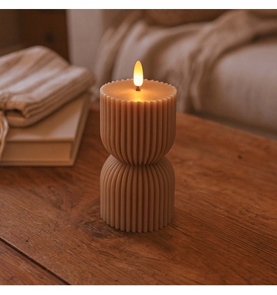 Bougie sablier LED 13,5cm, effet flamme, marron - Ø7,5cm, télécommande, minuterie, vraie cire