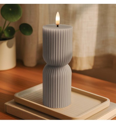 Bougie sablier LED 23cm, effet flamme, gris - Ø7,5cm, télécommande, minuterie, vraie cire