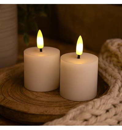 Bougies LED bloc, lot de 2, effet flamme, blanc - 5 cm de haut, Ø5 cm, fonctionne avec télécommande, vraie cire