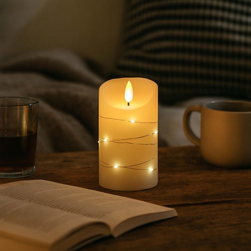 Bougie LED avec guirlande, 12,5cm, effet flamme - Ø7,5cm, télécommande, vraie cire