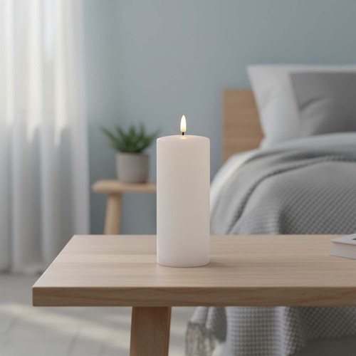 Bougie LED 17,5cm, aspect fondu, effet flamme - Ø7,5cm, télécommande, minuterie, vraie cire