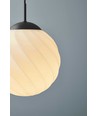 Halo Design - Twist Pendel Ø25cm E27 Ball Opal -sort